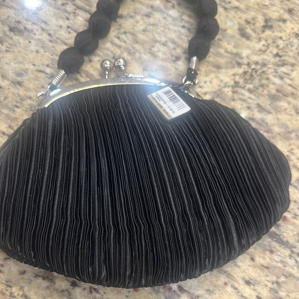 Elegant Black Pleated Women's Bag